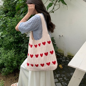 2025 personnalisé amour coeur motif tricoté sac à bandoulière tissé Crochet main sac fourre-<span class=keywords><strong>tout</strong></span> - Product Image 5