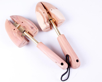 Embauchoirs en bois de cèdre aromatique, anti-plis, anti-humidité, durables, écologiques, réglables, prolongent la durée de vie des chaussures - Meilleures ventes