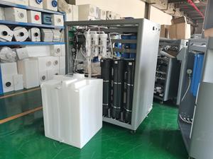 Système d'eau ultrapure de laboratoire de paillasse 100 L/H sans pyrogène pour tests génétiques PCR certifié CE - Product Image 3