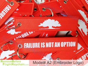 Llavero de tela bordado de doble cara con logotipo personalizado 'Remove It Before Flight' para tripulación de piloto de avión - Product Image 3