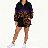 Atasan Pullover Unisex Kerah Setengah Resleting Warna-Warni Motif Kotak-Kotak Celana Pendek Asimetris Motif Cetak Kasual Setelan Olahraga Tim