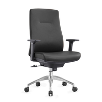 Chaise de bureau exécutive ergonomique moderne et contemporaine en cuir, dossier moyen, siège pivotant réglable en hauteur, base métallique pour usage en atelier