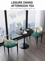 Fauteuil lounge ergonomique moderne en cuir synthétique - Mobilier de loisirs durable pour salon, idéal pour hôtels et appartements
