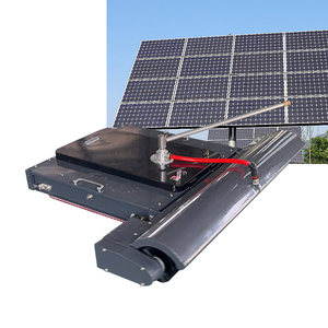 Robot Limpiador Solar de Calidad Premium con Control Remoto y Movimiento Flexible para Lavado de Módulos Solares en Techos - Product Image 2