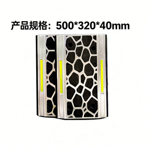 สิ่งกีดขวางความเร็วแบบยืดหดได้ นวัตกรรมใหม่ ดีไซน์รูปทรงสี่เหลี่ยมคางหมูที่ยืดหยุ่น สำหรับการจัดการการจราจร - Product Image 4