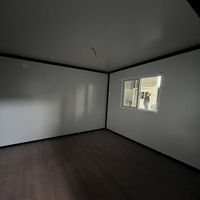 Maisons conteneurs de luxe extensibles 20/40 pieds, couleurs personnalisables, design moderne du milieu du siècle, écologiques, économiques, 2-3 chambres