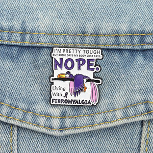 我很坚强，但有时我的身体会说不 刺绣别针 肌肉痛症患者生活别针 批发 - Product Image 1