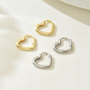 Pendientes de aro en forma de corazón geométricos de cobre chapado en oro de alta calidad para mujer, joyería de circón de moda para regalos de fiestas - Product Image 3