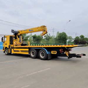 Laadbak Sleepwagen Uitgerust Met Een 8-Tons Kraan Voor Noodhulp - Product Image 3