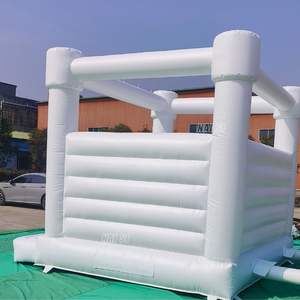 Château gonflable commercial blanc pour mariages, fêtes et baby showers - Product Image 2