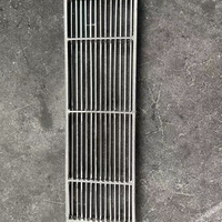 Grille de protection en acier pour tranchées et drainages, robuste, galvanisée, antidérapante, pour aéroports, pistes et routes.