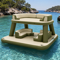 Dock gonflable pour marina avec bar central, sièges-canapés et parasol pour yacht, lac, plage, fête, activités de loisirs en plein air