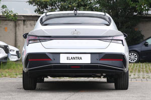 Venta al por mayor Hyundai Elantra 2024 coche 1,5 T CVT GLS gasolina chino compacto buen rendimiento coches usados Kerala Nigeria Japón - Product Image 5