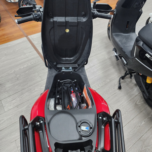 Motocicleta Eléctrica Tank <span class=keywords><strong>300</strong></span> de Larga Distancia, Scooter Eléctrico para Adultos con Batería de Litio de 12 Pulgadas, Motor de <span class=keywords><strong>4</strong></span> Tiempos de Alta Velocidad, Forjado OEM - Product Image 2