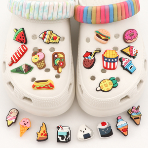 Nueva llegada PVC zapato encanto zapato hebilla al por mayor personalizado zapato decoraciones accesorios aptos niños sandalias muñequeras regalo - Product Image 2