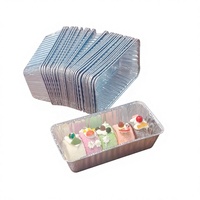Barquettes rectangulaires en aluminium écologiques de qualité alimentaire avec couvercles, résistantes au four, jetables, mini moules à pain pour la cuisson de gâteaux et de pains.