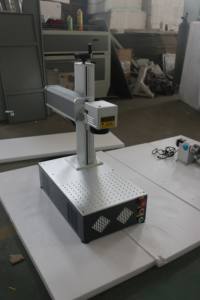 2025เครื่องทำเครื่องหมายไฟเบอร์เลเซอร์30W พร้อมหัว110x110มม. จุดสีแดงคู่80มม. DXF รองรับการควบคุม ezcad SG7110 galvo - Product Image 4