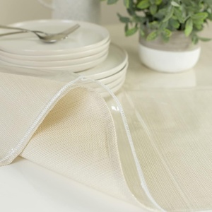 Tovaglia Protettiva Trasparente HuiHe, Impermeabile in PVC Rettangolare, Antimacchia per Tavoli da Pranzo, per Esterni e Interni - Product Image 4