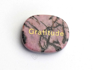 Pierres gravées avec des mots inspirants, galets plats, cristaux de guérison, pierres précieuses, mots positifs de gratitude, pierres de poche pour la paume, pierres pour l'apaisement des inquiétudes - Product Image 5