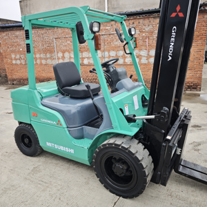 Montacargas Diésel Usado Mitsubishi FD30 de 3 Toneladas y 3 Metros, Dos Mástiles, Modelo 2023, 4WD, 1 Año de Garantía - Product Image 5