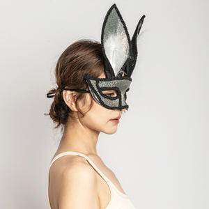 <span class=keywords><strong>Masque</strong></span> facial de <span class=keywords><strong>lapin</strong></span> argenté <span class=keywords><strong>sexy</strong></span> pour Halloween Demi-<span class=keywords><strong>masque</strong></span> de <span class=keywords><strong>lapin</strong></span> noir avec plume élégante pour les décorations de fête de Pâques - Product Image 3