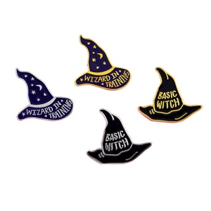 เข็มกลัดโลหะลายการ์ตูนขายส่งจากโรงงาน ป้ายเข็มกลัดแบบกำหนดเอง น่ารัก สไตล์อนิเมะ แบบนิ่มและแข็ง ของตกแต่งฮาโลวีน สยองขวัญ น่ากลัว เข็มกลัดเคลือบ - Product Image 4