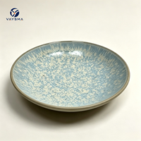 Assiette en céramique et porcelaine durable au design moderne pour apéritifs, sushis, steaks, pâtes – Vaisselle haut de gamme à texture martelée