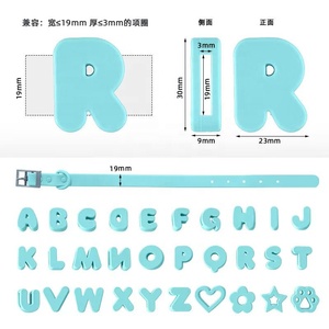 Correa de Perro de PVC de Lujo con Diseño Nuevo y Logotipo Personalizado de Alta Calidad, Collar de Perro Impermeable con Letras Bonitas, Correa para Perros y Gatos con Dijes - Product Image 4