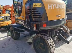 Excavadora de Ruedas Hyundai de 6 Toneladas de Segunda Mano, Máquina Excavadora Usada R60W R60W-7 R60W-8 60VS Fabricada en Corea con Certificación CE - Product Image 2