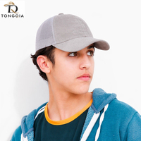 Gorra Trucker Premium de 5 Paneles, 100% Poliéster, con Logotipo Personalizado, Bordado 3D, Transpirable, Impermeable, Visera Curva, Diseño de Puntos Frutales