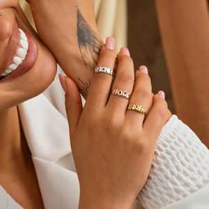 Cincin Nama Bubble Name Ring, Cincin Nama Custom, Lapisan Emas 18K, Anti Karat, Perhiasan Huruf Puff untuk Wanita - Product Image 3