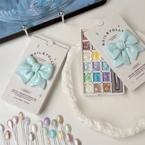 Bảng phấn móng tay YOLLY 2025 cao cấp 18 màu, hiệu ứng sao băng, chất liệu nhựa bóng, phấn opal mịn, hiệu ứng ánh kim, kết cấu ba chiều - Product Image 4