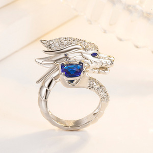 Anello Aperto a Forma di Drago con Zircone Quadrato per Donne, Gioiello da Dito Audace e Scintillante alla Moda - Product Image 4