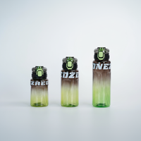 Bouteille d'eau de sport portable réutilisable et sûre avec couvercle rabattable, en plastique dégradé, étanche, pour le cyclisme et l'escalade en extérieur, personnalisable