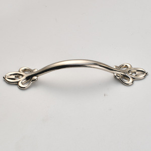 Antique Style Zinc Alloy Furniture Handle Bar Drawer Pull Traditional Design Durable - Product Image 4