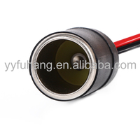 125V Weiblicher Auto-Zigarettenanzünder-Steckverbinder Adapter mit Batterieladegerät-Buchse