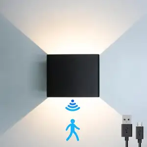 مصابيح حائط تعمل بالبطارية مع مفتاح شحن USB ضوء جداري مغناطيسي لاسلكي محمول مصباح ليلي