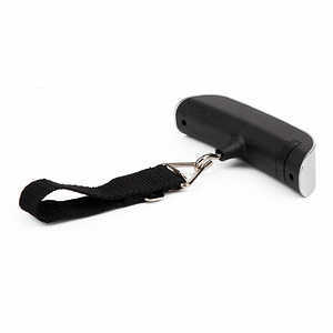 Báscula Electrónica Portátil de 50 kg, Mini Báscula de Mano en Forma de T, Recargable, para Compras, Viajes, con Pantalla LCD, Material Plástico - Product Image 3