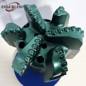 Punta da trapano PDC diamantata a 6 alette da <span class=keywords><strong>8</strong></span> pollici per pozzi profondi, per taglio roccia, fornitura di fabbrica - Product Image 1