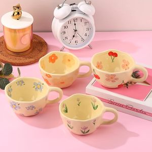Tazza da Caffè in Ceramica con Motivi Floreali, Tazza da Tè per Donne, Idea Regalo per la Festa della Mamma, Natale, per Latte, Tè, Latte Macchiato, Cioccolata Calda - Product Image 1