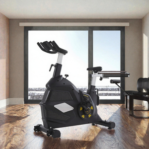 Bicicleta de spinning de alta gama con volante de inercia pesado y transmisión delantera para clases de ejercicio en clubes de fitness boutique. - Product Image 2