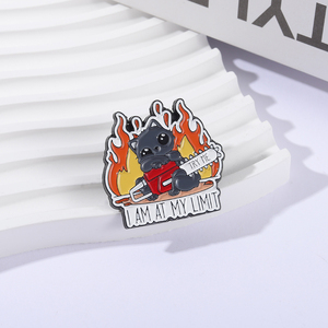 Épingles en émail « Essayez-moi, je suis à bout de force » Chat mignon avec une tronçonneuse enflammée Broches en métal Badges de vêtements Badge de revers Bijoux Cadeau pour les amis - Product Image 2