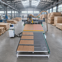 Machine de travail du bois automatique CNC modulaire pour le traitement des panneaux de portes de meubles et de placards