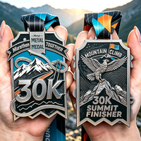 Médaille de sport personnalisée en métal, design 3D en alliage de zinc, or, pour marathon, vente en gros OEM, pas cher, créez votre propre modèle