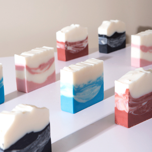Jabón Artesanal en Barra de 100g, Proceso en Frío, Diseño Antiguo con Aceites Esenciales, Envío Rápido, Gran Stock - Product Image 4