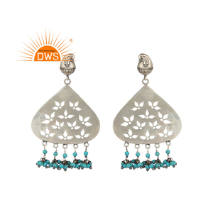 Boucles d'oreilles pendantes classiques en argent sterling oxydé traditionnel indien avec perles de pierre précieuse turquoise naturelle, bijoux de mariage et de fête - Product Image 1