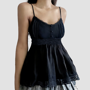 Camisole Y2K mignonne et sombre, plissée en dentelle, coupe trapèze, cintrée à la taille, amincissante, décontractée et polyvalente - Product Image 1