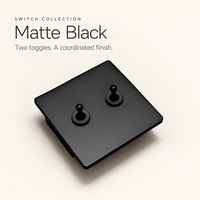 Sakelar Lampu Toggle Hitam Matte Standar Inggris Mewah Tahan Api PC Tahan Lama Warna Hitam Terbaru untuk Interior Hotel