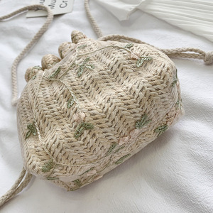 I-0333 gros sacs à main pas cher couleur personnalisée petite pochette toile de jute Durable lin naturel cadeau Jute tissé sac à cordon - Product Image 4