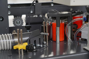 Machine à plaquer les chants automatique pour les projets de menuiserie à <span class=keywords><strong>angle</strong></span> de 45 degrés - Product Image 6